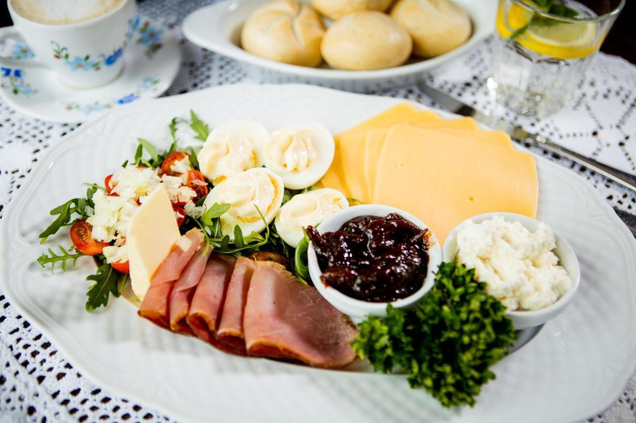 Nordowi Dwor Bed & Breakfast *